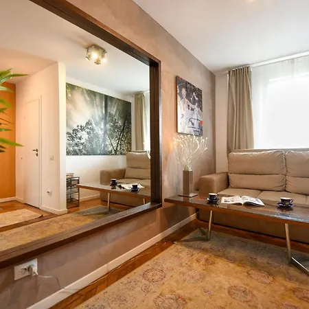 Spectacular Views & Modern Comfort: Your Dream Duplex In Central *